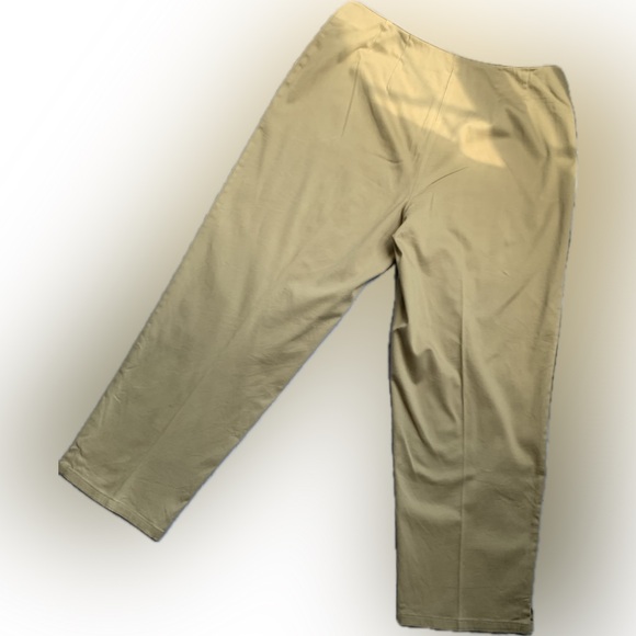 Ann Taylor relaxed stretch casual khaki tan capri pants cotton/spandex size 12 - Picture 2 of 6